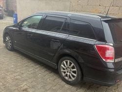 Schwarz Gebraucht 2009 Opel Astra Sport Kombi | 2.050 € (Guter Preis)