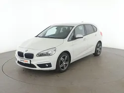 Weiß Gebraucht 2015 BMW 218 Active Tourer Basis Van / Kleinbus | 14.340 € (Fairer Preis)