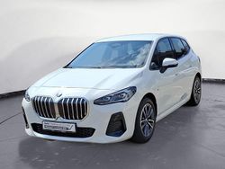 Weiß Gebraucht 2024 BMW 218 Active Tourer Performance Van / Kleinbus | 29.550 € (Guter Preis)