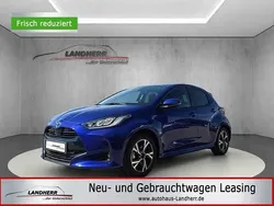 Blau Neu 2025 Toyota Yaris Hybrid Trend Limousine | 21.500 € (Superpreis)