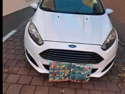Weiß Gebraucht 2014 Ford Fiesta Trend Kleinwagen | 3.599 €