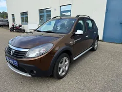 Braun Gebraucht 2012 Dacia Sandero Stepway Kleinwagen | 5.390 € (Fairer Preis)
