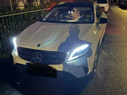 Weiß Gebraucht 2017 Mercedes GLA180 Urban SUV | 19.260 € (Fairer Preis)