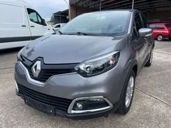 Grau Gebraucht 2014 Renault Captur Dynamique SUV | 8.499 € (Superpreis)