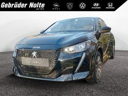 Schwarz / Gebraucht 2021 Peugeot e-208 Kleinwagen | 13.990 € (Guter Preis)