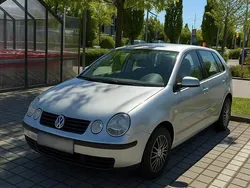 Silber Gebraucht 2003 VW Polo Kleinwagen | 800 € (Guter Preis)