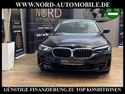 Black sapphire metal (metallic) Gebraucht 2022 BMW 520 Kombi | 30.850 € (Guter Preis)