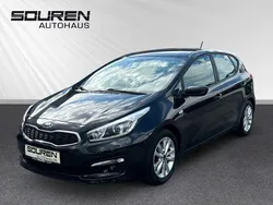 (1k) zilinaschwarz met. Gebraucht 2016 Kia Ceed Limousine | 9.490 € (Fairer Preis)