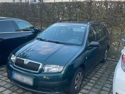 Grün Gebraucht 2007 Skoda Fabia Kleinwagen | 1.100 € (Guter Preis)