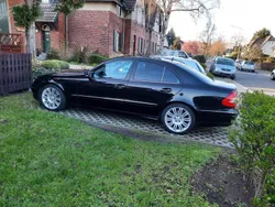 Schwarz Gebraucht 2008 Mercedes E220 Sport Limousine | 8.250 € (Teuer)