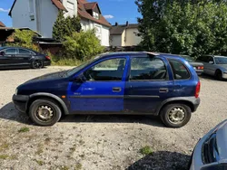 Blau Gebraucht 2000 Opel Corsa Edition Kleinwagen | 490 € (Guter Preis)