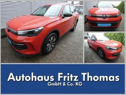 Persimmon red (rot) Gebraucht 2024 VW Tiguan Goal SUV | 36.750 €