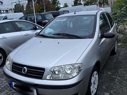 Beige Gebraucht 2004 Fiat Punto Coupé | 1.100 €