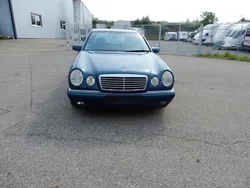 Blau Gebraucht 1997 Mercedes E230 Avantgarde Limousine | 4.950 € (Teuer)