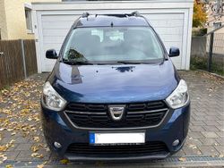Blau Gebraucht 2017 Dacia Dokker Lauréate Van | 3.999 € (Superpreis)