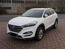 Weiß Gebraucht 2017 Hyundai Tucson Style SUV | 13.000 € (Fairer Preis)