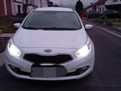 Weiß Gebraucht 2012 Kia Ceed Spirit Kleinwagen | 4.700 € (Fairer Preis)