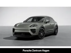 Grün Neu 2025 Porsche Macan SUV | 120.312 € (Teuer)