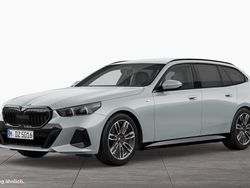 Grau Gebraucht 2025 BMW 520 M Sport Kombi | 57.710 € (Fairer Preis)