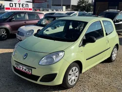 Grün Gebraucht 2008 Renault Twingo Authentique Kleinwagen | 2.790 € (Teuer)