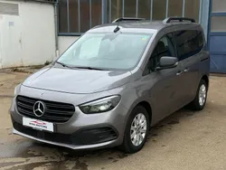 Grau Gebraucht 2022 Mercedes Citan 110 Kombi | 15.999 €