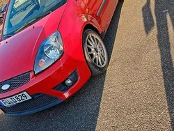 Rot Gebraucht 2006 Ford Fiesta ST-Line Kleinwagen | 1.300 € (Guter Preis)