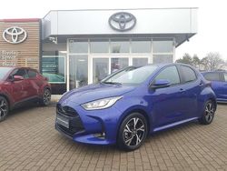 Juniper blue Gebraucht 2024 Toyota Yaris Hybrid Comfort Kleinwagen | 22.990 € (Fairer Preis)