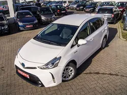 Weiß Gebraucht 2018 Toyota Prius+ Comfort Van / Kleinbus | 22.699 € (Fairer Preis)