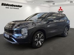Grau Gebraucht 2025 Mitsubishi Outlander Top SUV | 54.980 €