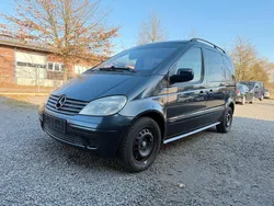 Schwarz Gebraucht 2003 Mercedes Vaneo Van / Kleinbus | 4.490 €