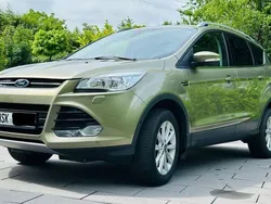 Grün Gebraucht 2015 Ford Kuga Titanium SUV | 13.900 € (Fairer Preis)