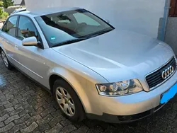 Silber Gebraucht 2003 Audi A4 Limousine | 3.000 € (Fairer Preis)