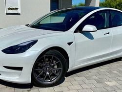 Weiß Gebraucht 2021 Tesla Model 3 Standard Range Plus Limousine | 22.300 € (Guter Preis)