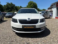 Weiß Gebraucht 2014 Skoda Octavia Elegance Kombi | 8.990 € (Guter Preis)