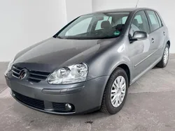 Grau Gebraucht 2006 VW Golf V Kleinwagen | 3.999 € (Fairer Preis)