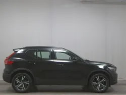 Schwarz Gebraucht 2020 Volvo XC40 R-Design SUV | 27.980 € (Fairer Preis)