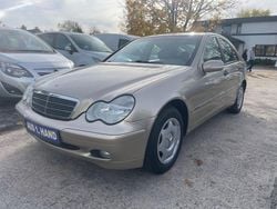 Beige Gebraucht 2000 Mercedes C200 Limousine | 4.997 € (Teuer)