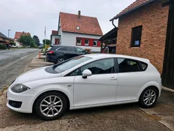 Weiß Gebraucht 2010 Seat Leon Kleinwagen | 2.750 € (Guter Preis)