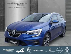 Stahlblau Gebraucht 2021 Renault Mégane GrandTour Intens Kombi | 18.480 € (Etwas zu teuer)