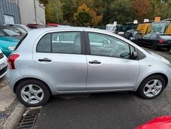 Silber Gebraucht 2007 Toyota Yaris Kombi | 3.799 € (Etwas zu teuer)