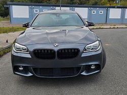 Grau Gebraucht 2015 BMW 530 M Sport Limousine | 18.500 € (Fairer Preis)