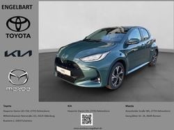Gruen Neu 2025 Toyota Yaris Hybrid Comfort Kleinwagen | 25.590 € (Fairer Preis)