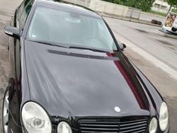 Gebraucht 2005 Mercedes E350 Avantgarde Limousine | 4.450 € (Guter Preis)