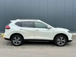 Weiß Gebraucht 2018 Nissan X-Trail N-Connecta SUV | 16.700 € (Fairer Preis)