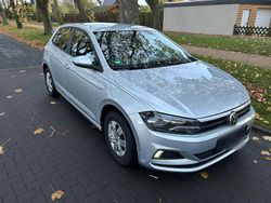 Silber Gebraucht 2018 VW Polo Kleinwagen | 10.499 € (Guter Preis)
