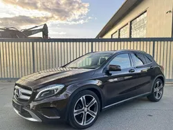 Braun Gebraucht 2016 Mercedes GLA200 SUV | 18.699 € (Fairer Preis)
