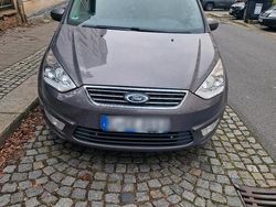 Braun Gebraucht 2014 Ford C-MAX Van / Kleinbus | 10.500 €