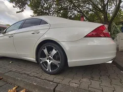 Weiß Gebraucht 2009 Mercedes CLS320 Sport Edition Limousine | 7.400 € (Fairer Preis)