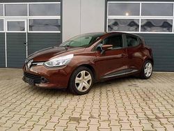 Braun Gebraucht 2016 Renault Clio IV Experience Limousine | 6.480 € (Fairer Preis)