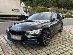 Schwarz Gebraucht 2018 BMW 318 Sport Line Kombi | 12.999 € (Guter Preis)